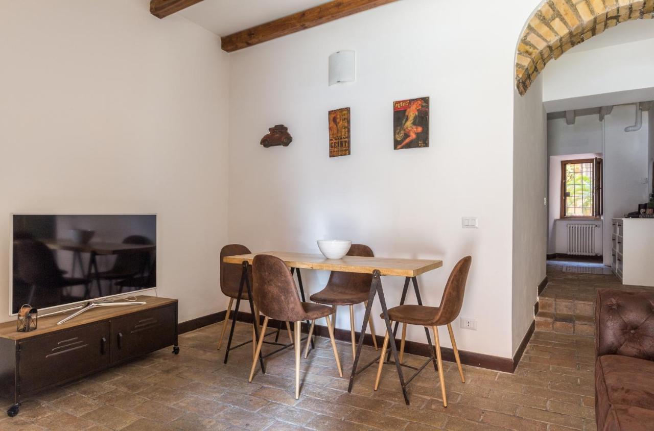 VII Coorte A Trastevere โรม ภายนอก รูปภาพ